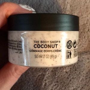 Body Shop exfoliating body scrub